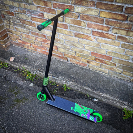 ScootWorld Black/Green Street Custom Build - Black/Green